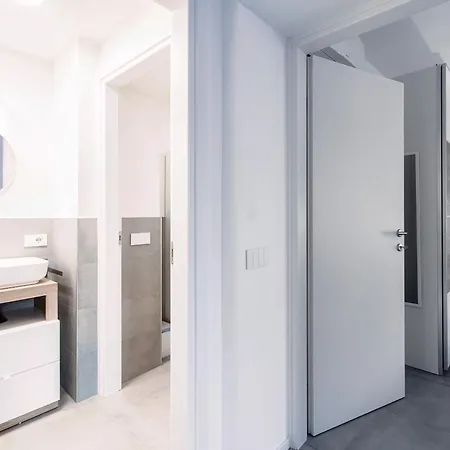 Getaway - The House Of Travelers Apartment